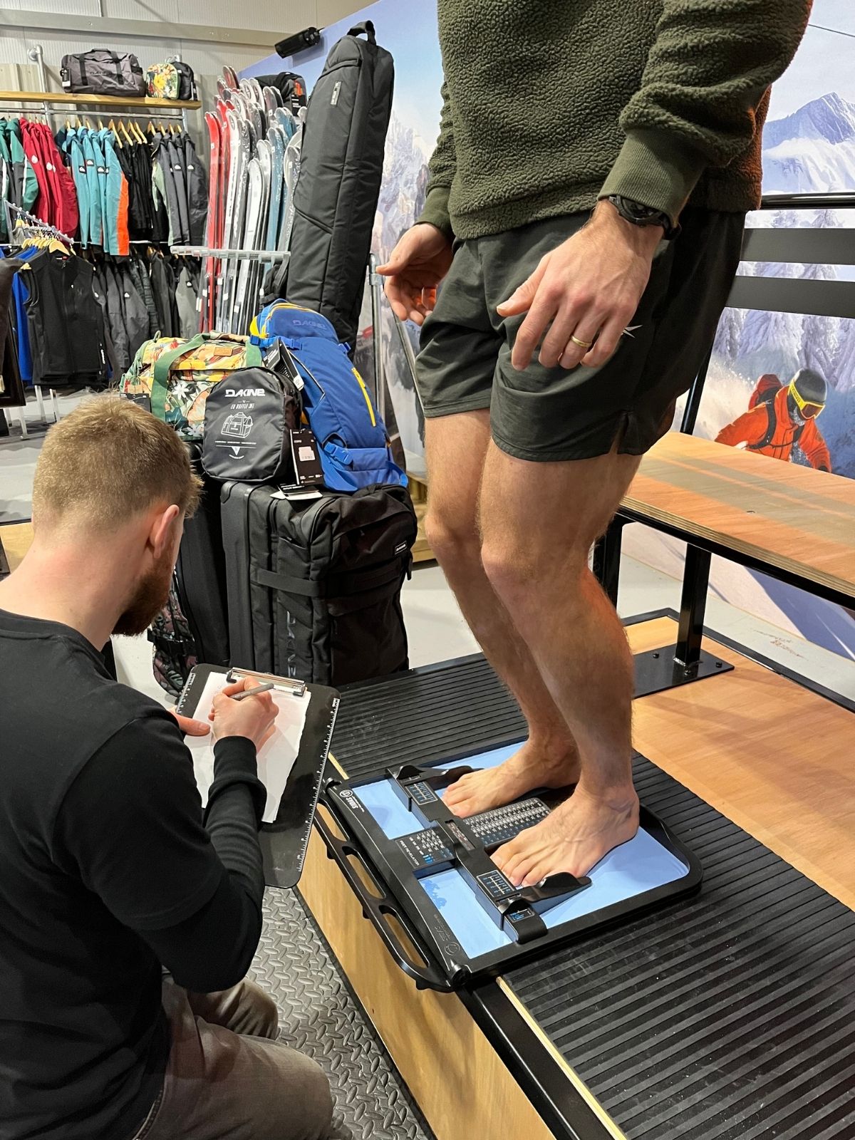 Foot analysis ready for ski boot fitting